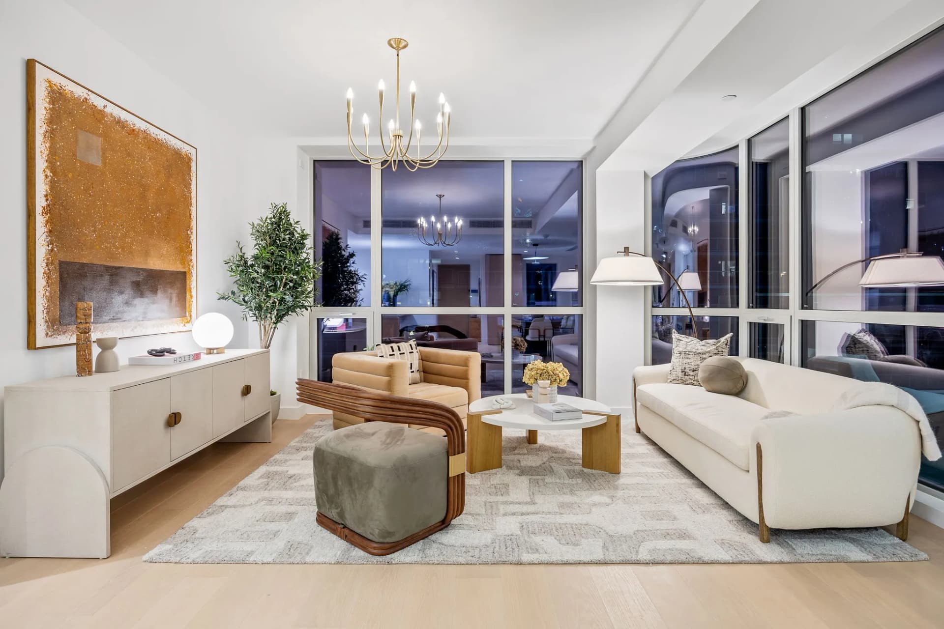 250 E 25th St Residence 11A