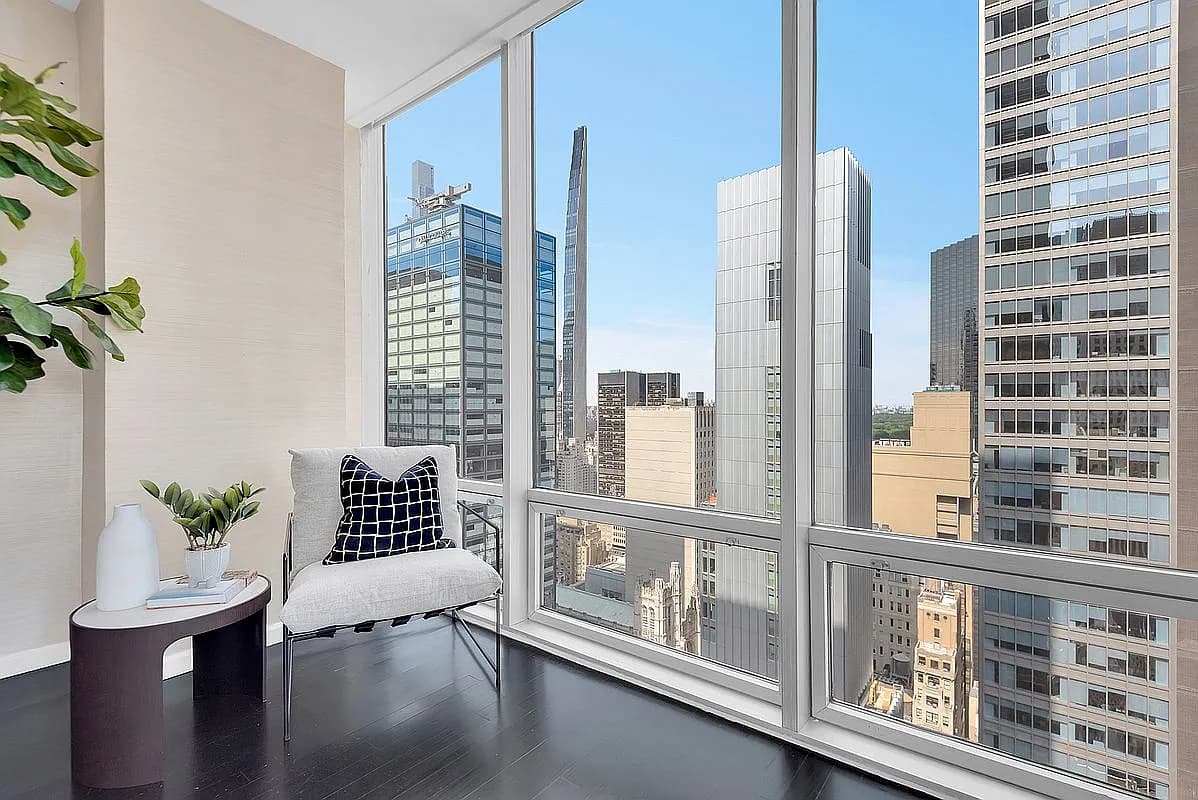 641 5th Ave Residence 26D