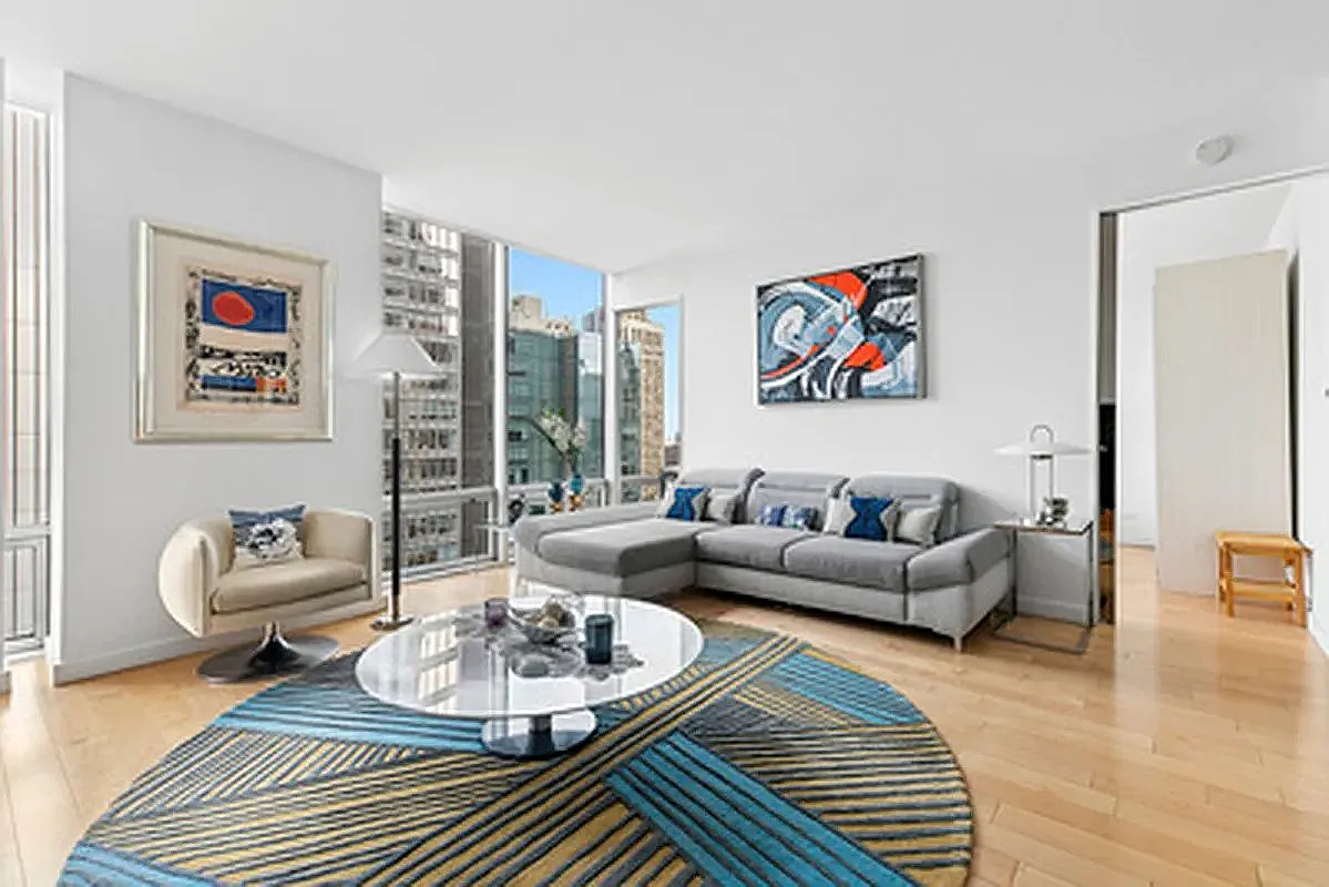 641 5th Ave Residence 28B