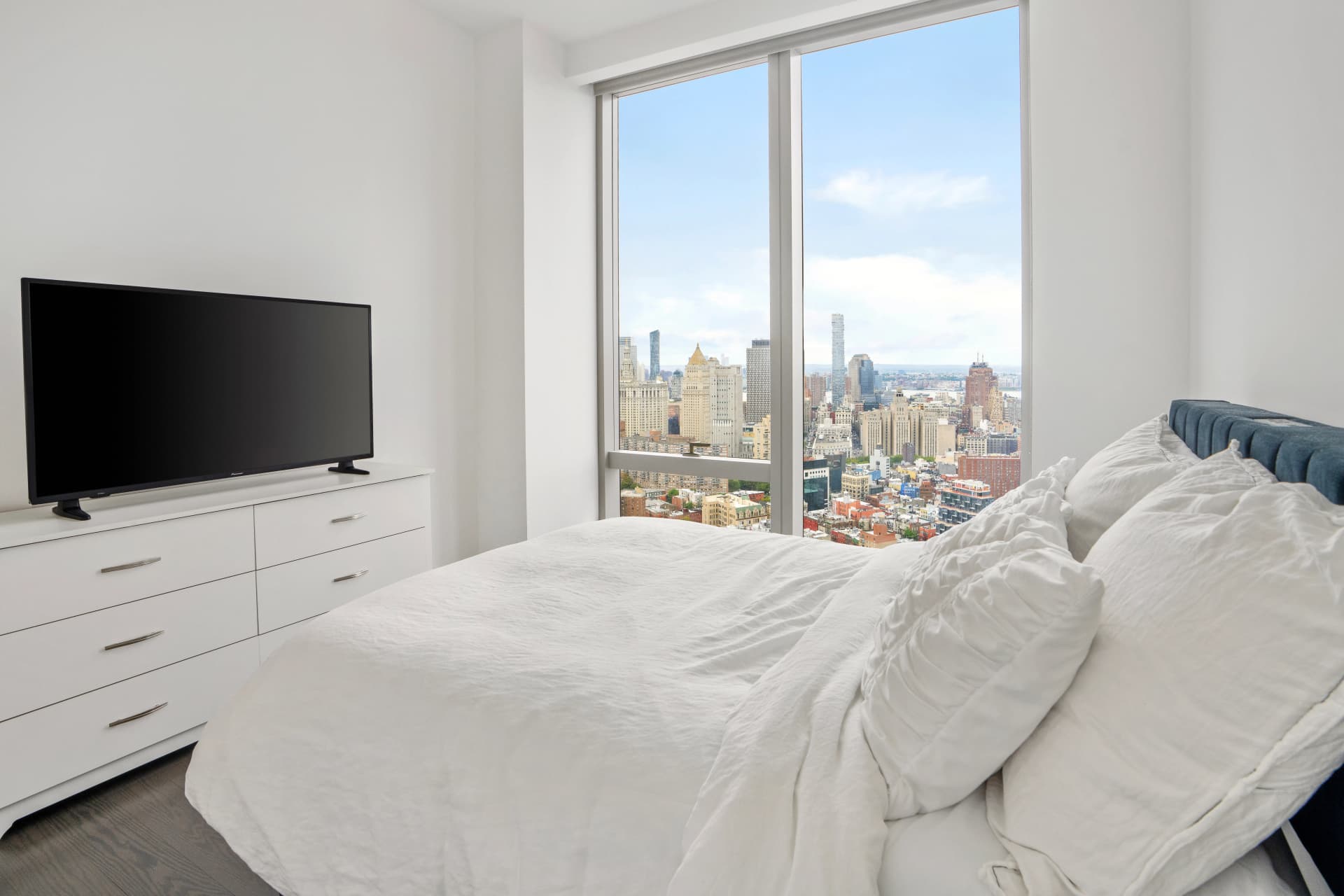 252 South St Residence 49L