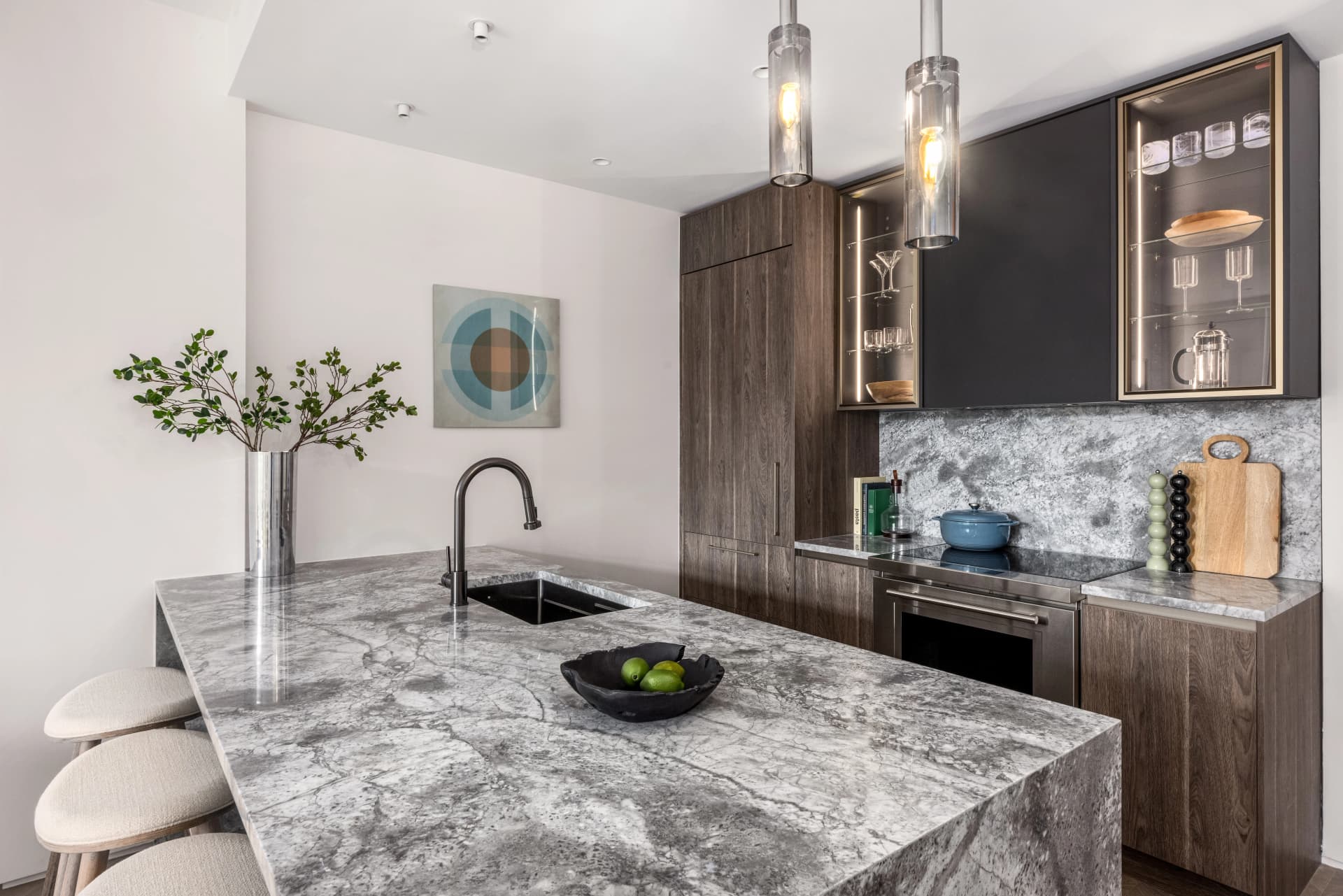 350 E 18th St Residence 8B