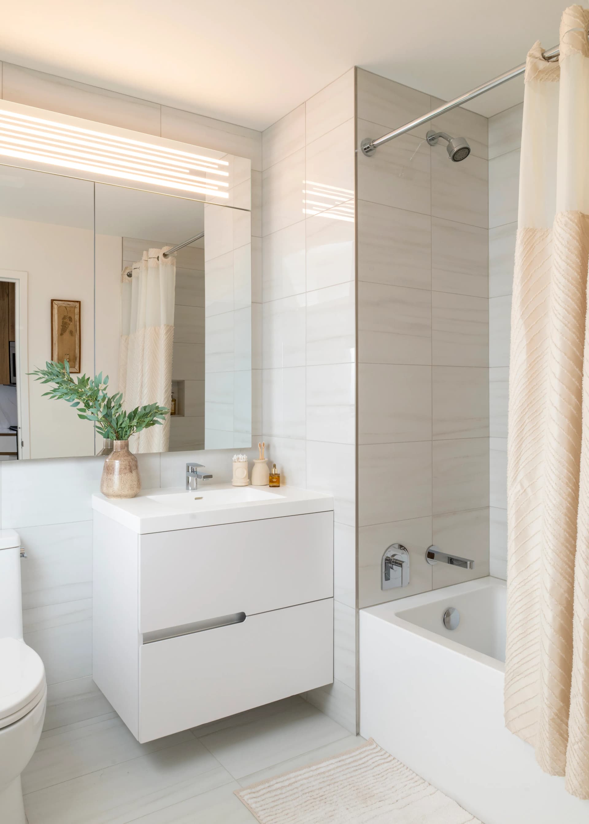 42-06 Orchard St Residence 64C