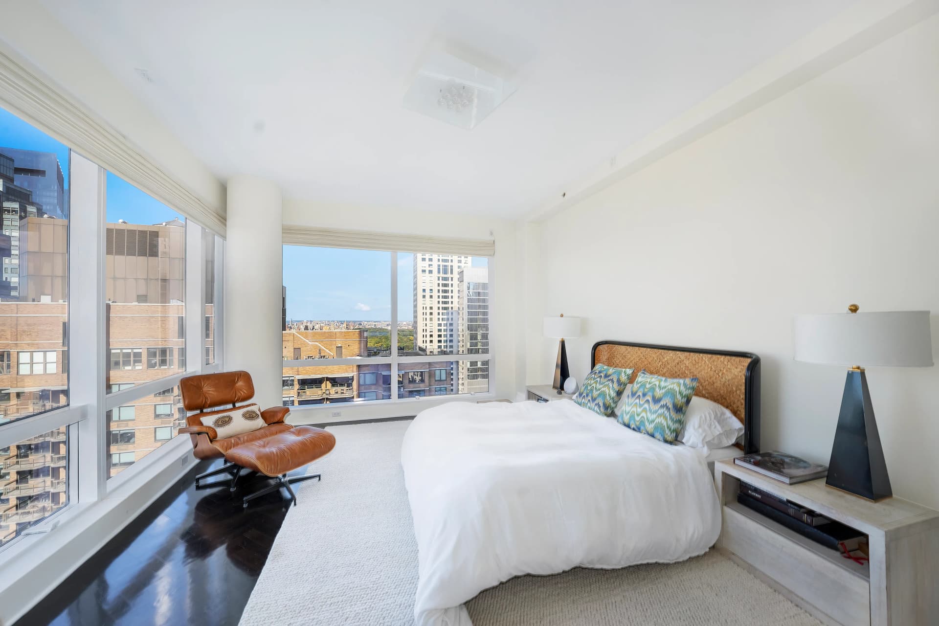 230 W 56th St Residence 54F